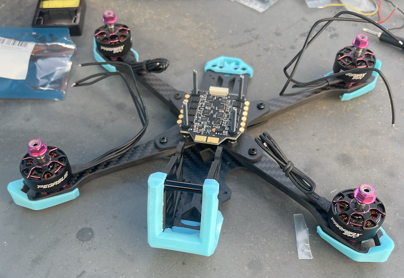 Moteurs et ESC installés